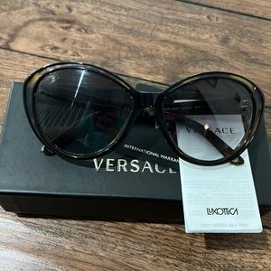 Versace sunglasses excellent condition